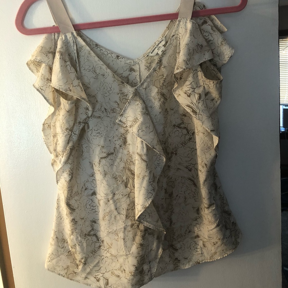 Floral pattern cream colored tank